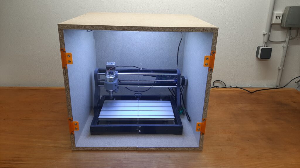 Das fertige Gehäuse für die CNC3018